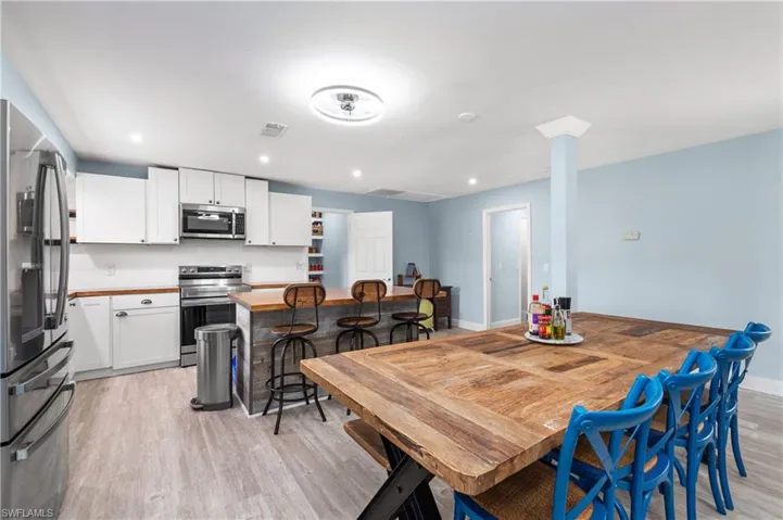 2210  20th NE AVE, Naples, FL 34120