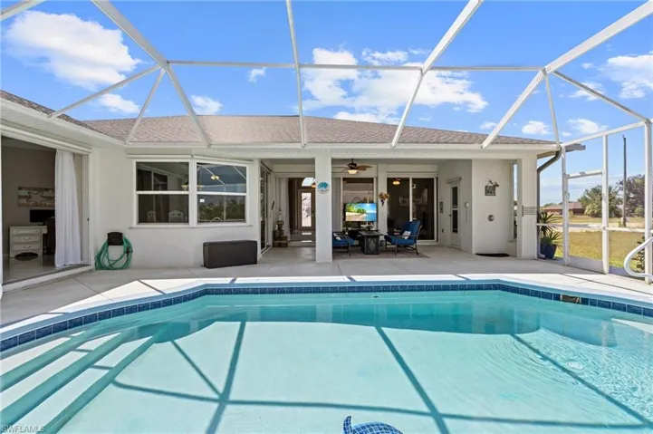 1407 Ne 19th Ter, Cape Coral Fl 33909