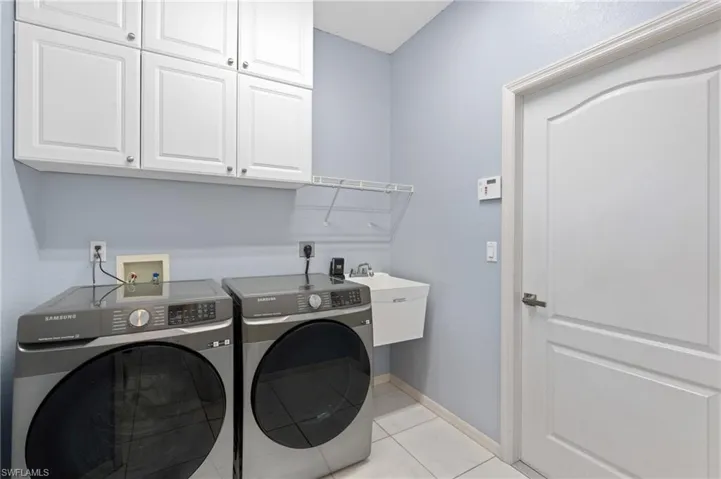 1407 Ne 19th Ter, Cape Coral Fl 33909