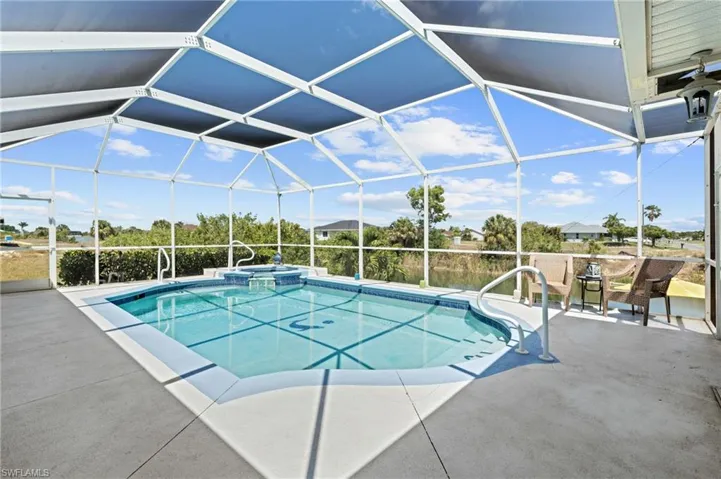 1407 Ne 19th Ter, Cape Coral Fl 33909