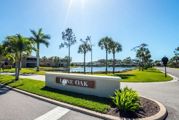 23082  Lone Oak  DR, Estero, FL 33928