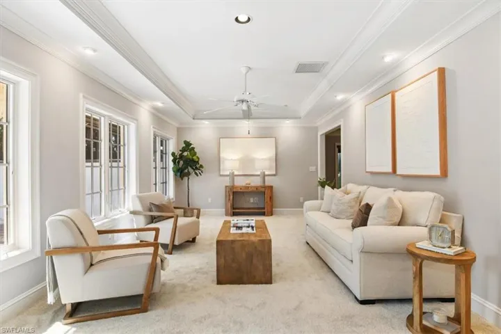 2429 Kings Lake Blvd, Naples, Florida 34112