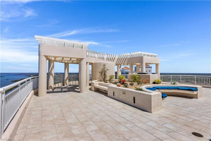 Top floor terrace grilling