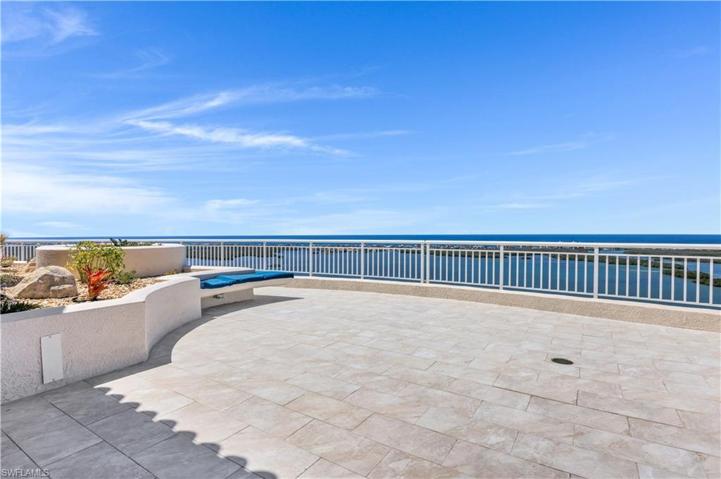 Top floor terrace