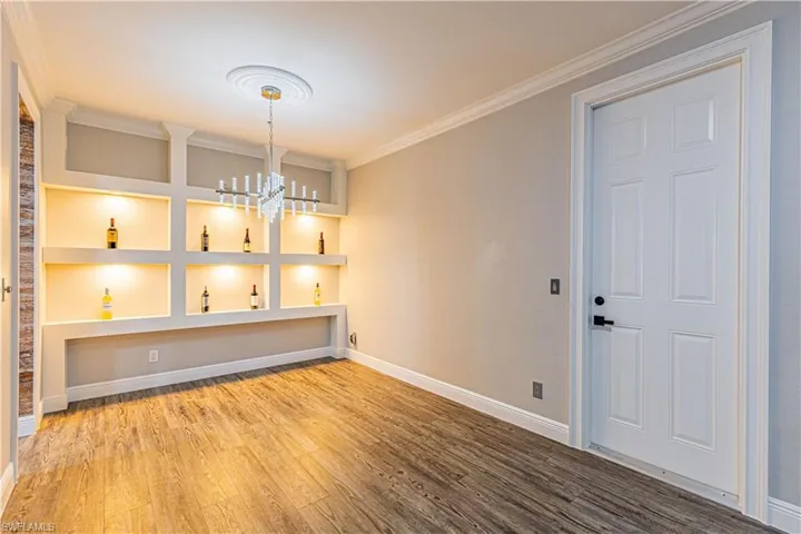 1330 Mariposa Cir # 103, Naples, Florida 34105