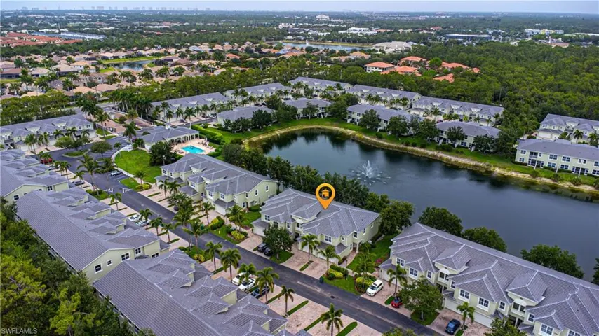 1330 Mariposa Cir # 103, Naples, Florida 34105