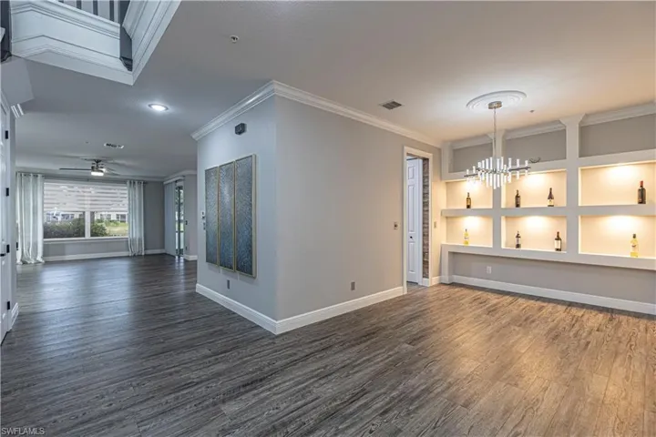 1330 Mariposa Cir # 103, Naples, Florida 34105
