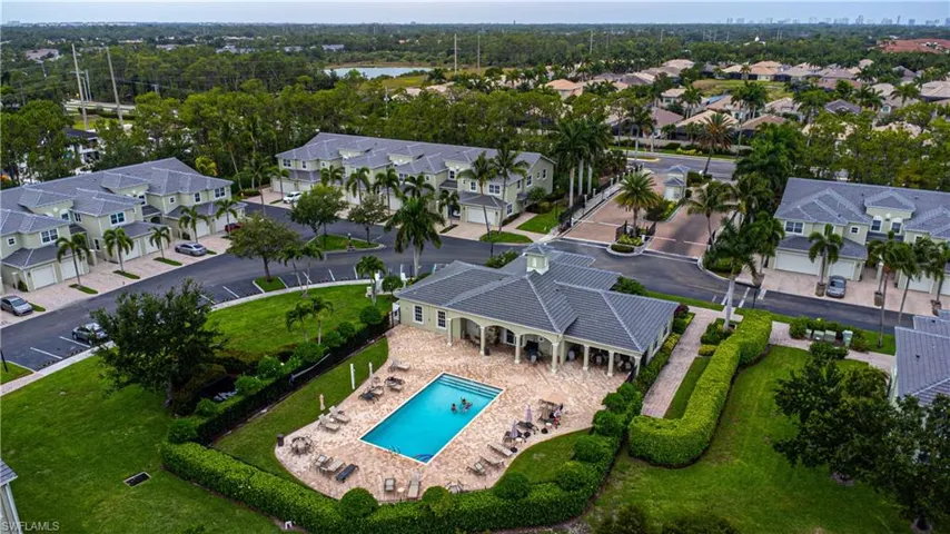 1330 Mariposa Cir # 103, Naples, Florida 34105