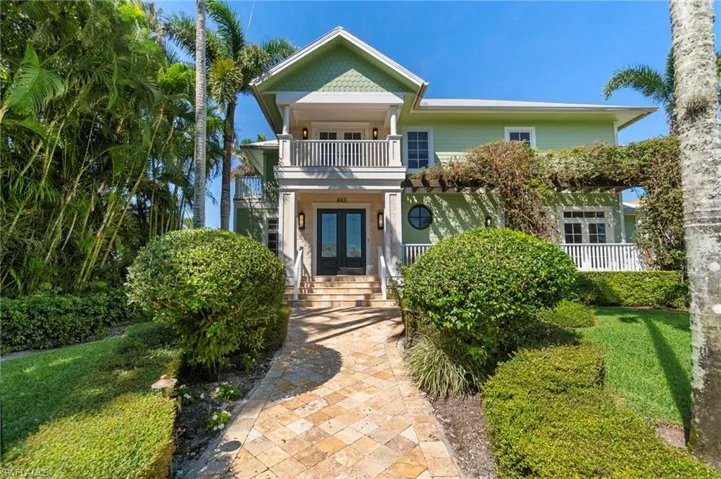 645 Broad Ave S, Naples, Florida 34102