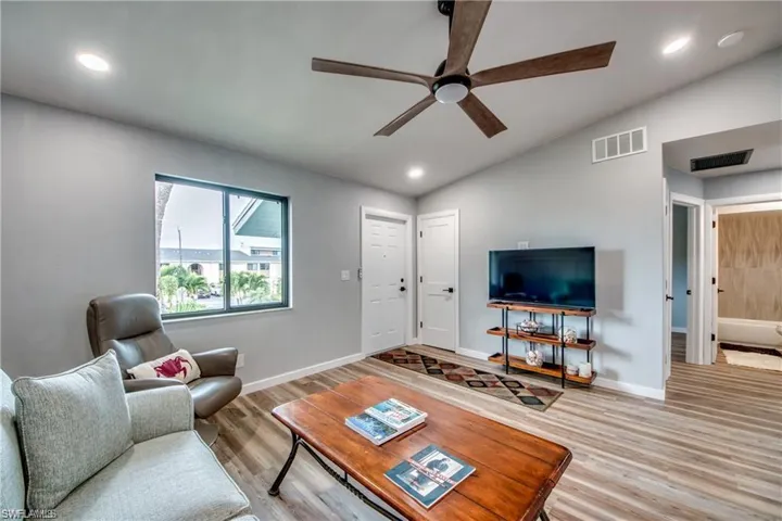 4903 Vincennes St # 213, Cape Coral Fl 33904