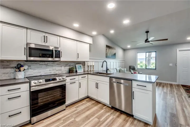 4903 Vincennes St # 213, Cape Coral Fl 33904