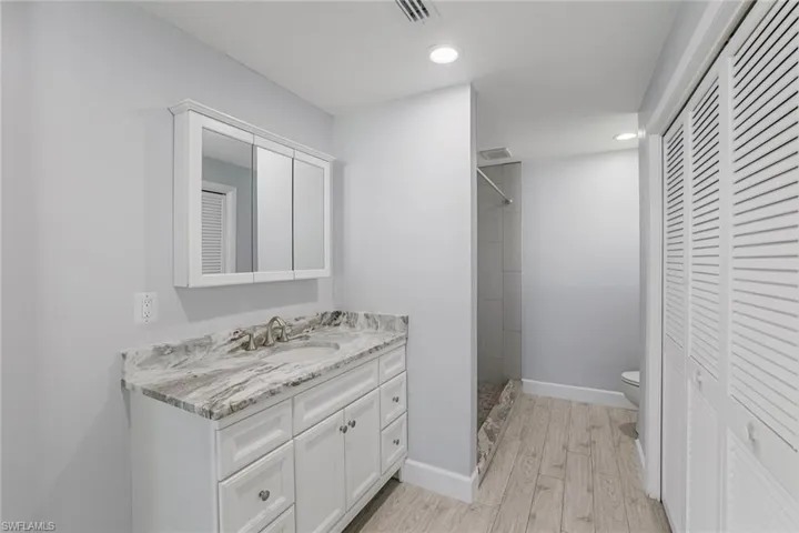 2533  Shelby  PKWY, Cape Coral, FL 33904