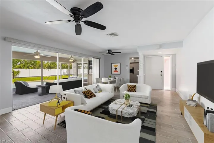 2533  Shelby  PKWY, Cape Coral, FL 33904