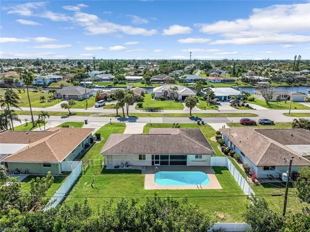2533  Shelby  PKWY, Cape Coral, FL 33904