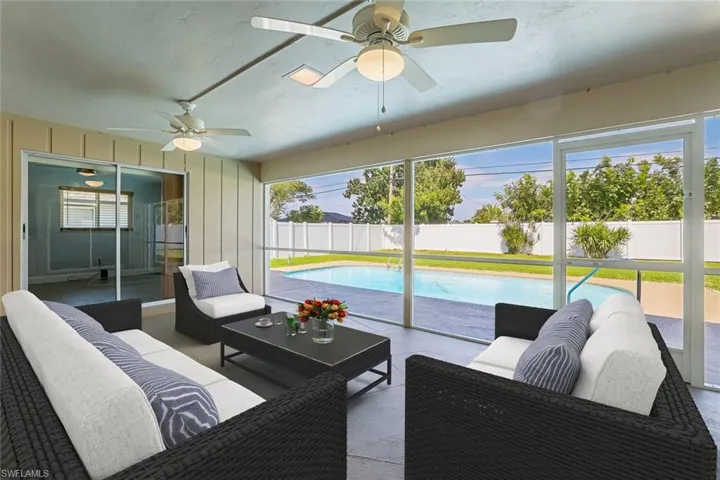 2533  Shelby  PKWY, Cape Coral, FL 33904
