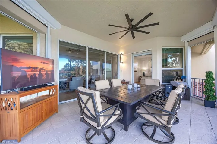 Spacious Lanai