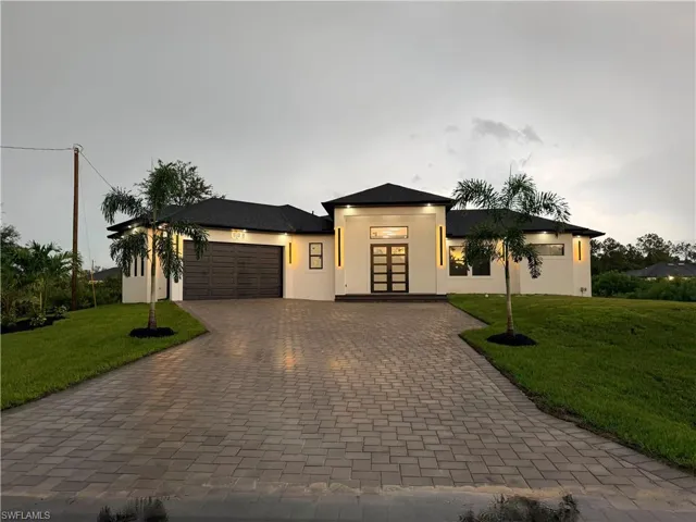 808 Maple Ave N, Lehigh Acres, Florida 33972