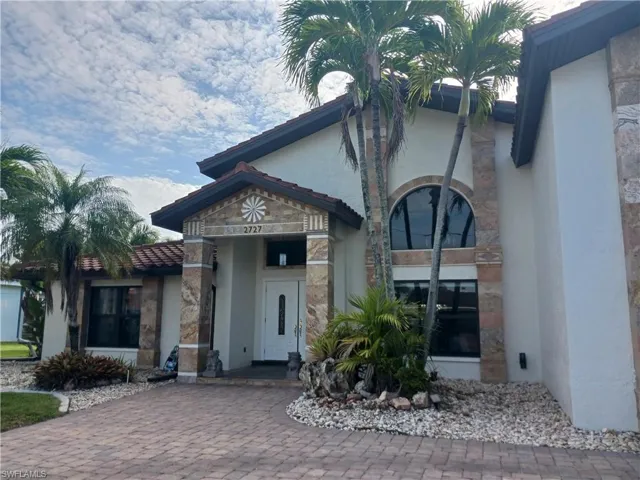 2727 24th Pl, Cape Coral, Florida 33904