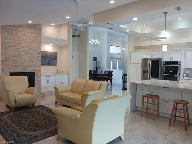 2727 24th Pl, Cape Coral, Florida 33904