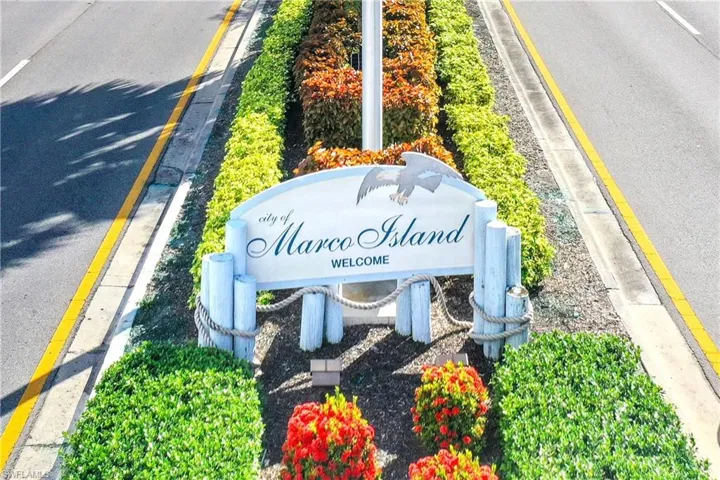 337  Vintage Bay  DR, Marco Island, FL 34145