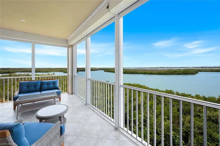 337  Vintage Bay  DR, Marco Island, FL 34145