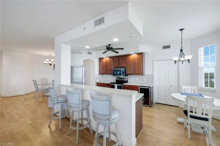 337  Vintage Bay  DR, Marco Island, FL 34145