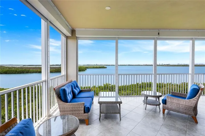 337  Vintage Bay  DR, Marco Island, FL 34145
