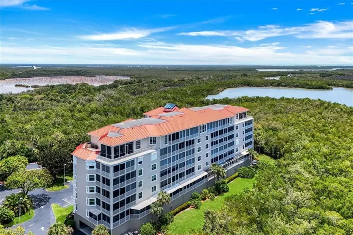 337  Vintage Bay  DR, Marco Island, FL 34145