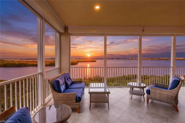 337  Vintage Bay  DR, Marco Island, FL 34145