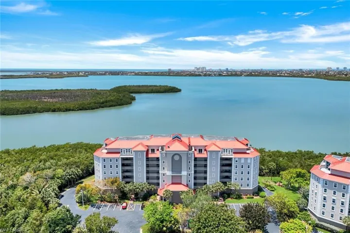 337  Vintage Bay  DR, Marco Island, FL 34145