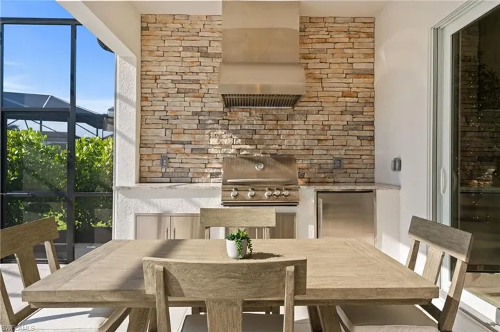 summer kitchen/grill area