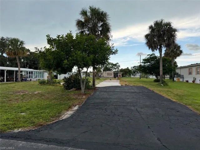 27328 Rue Viauv Ave, Bonita Springs, Florida 34135