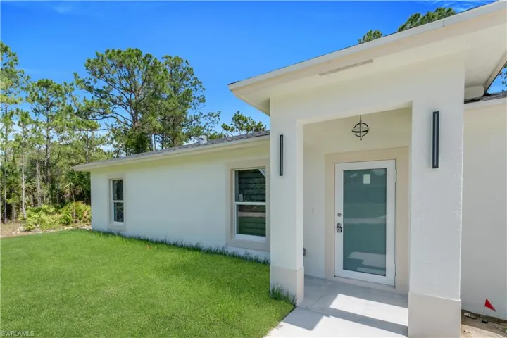 951  Filbert  ST, Lehigh Acres, FL 33974