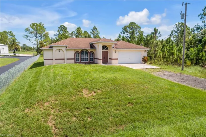 3635  54th NE AVE, Naples, FL 34120