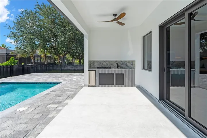 129 Sw 34th Ave, Cape Coral, Florida 33991