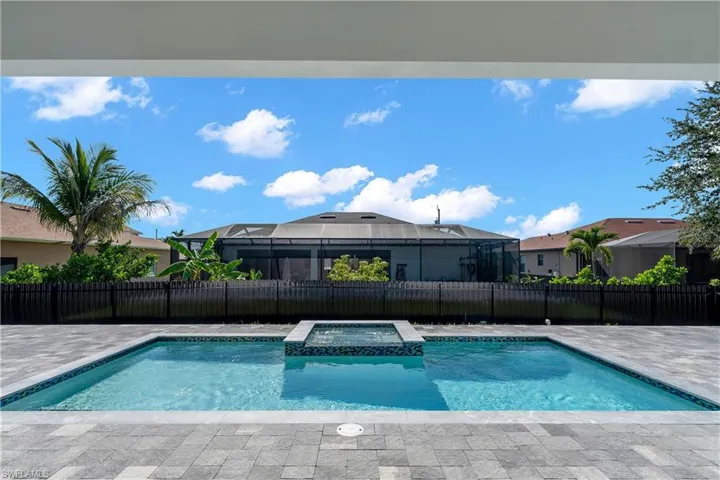 129 Sw 34th Ave, Cape Coral, Florida 33991