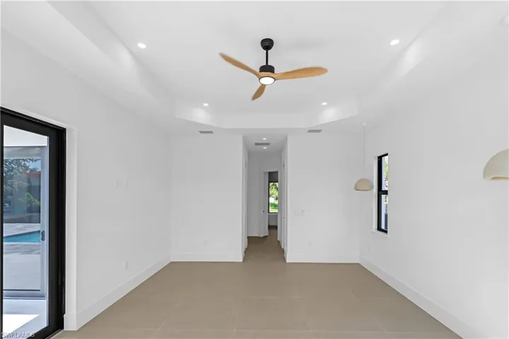 129 Sw 34th Ave, Cape Coral, Florida 33991