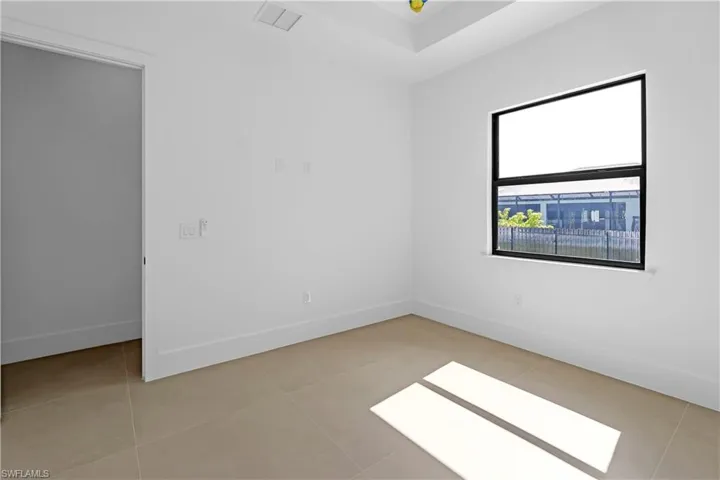 129 Sw 34th Ave, Cape Coral, Florida 33991