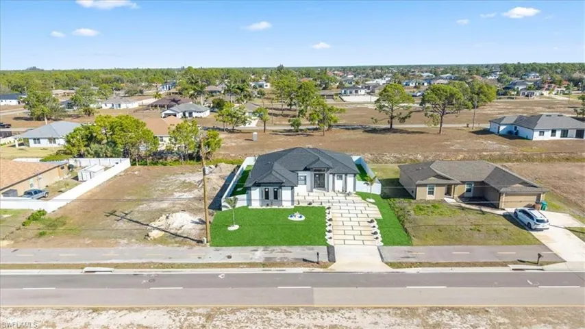 2711 Van Buren Pkwy, Cape Coral, Florida 33993