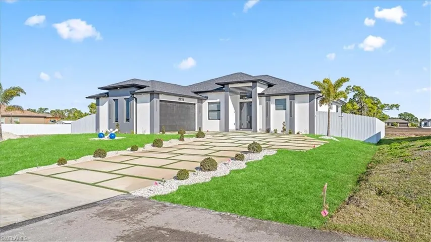 2711 Van Buren Pkwy, Cape Coral, Florida 33993