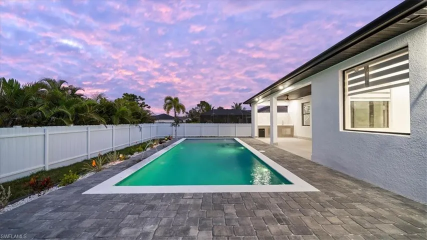 2711 Van Buren Pkwy, Cape Coral, Florida 33993
