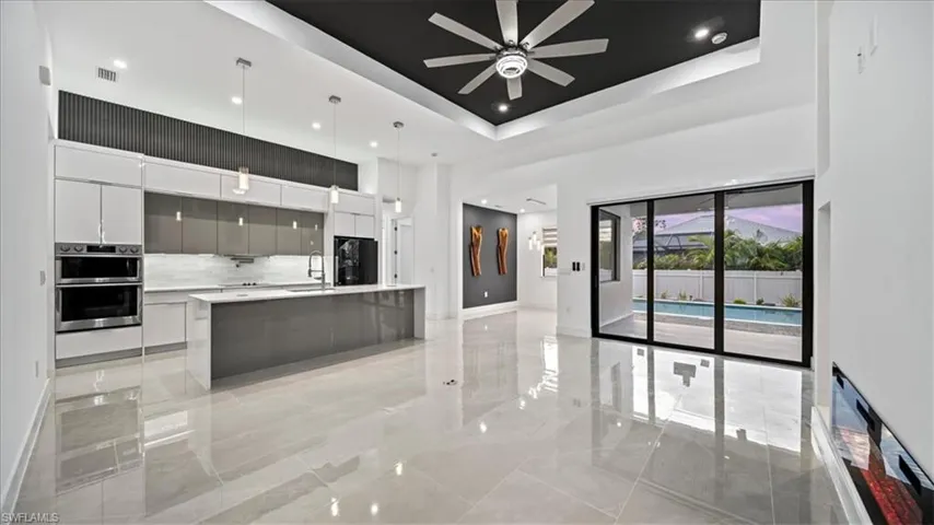 2711 Van Buren Pkwy, Cape Coral, Florida 33993