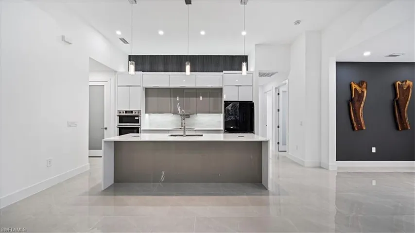 2711 Van Buren Pkwy, Cape Coral, Florida 33993