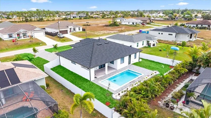 2711 Van Buren Pkwy, Cape Coral, Florida 33993