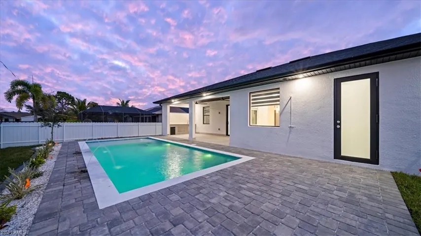 2711 Van Buren Pkwy, Cape Coral, Florida 33993