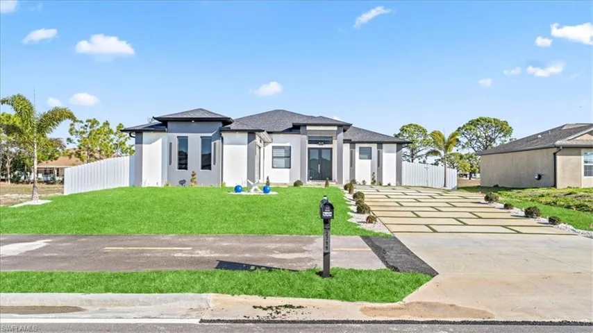 2711 Van Buren Pkwy, Cape Coral, Florida 33993