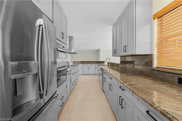 Large kitchen open to living areas