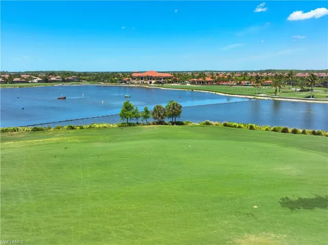 Just eight miles from the beautiful gulf beaches!