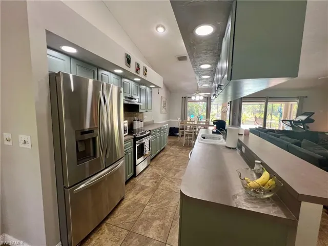 104  Wellington  AVE, Lehigh Acres, FL 33936