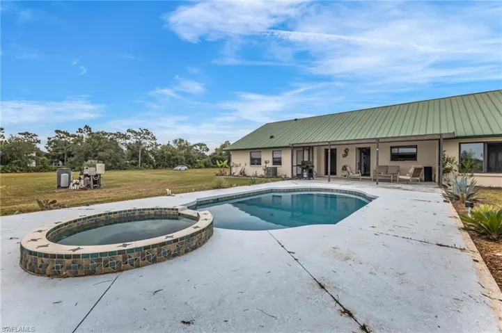 30720 Washington Loop Rd, Punta Gorda, Florida 33982